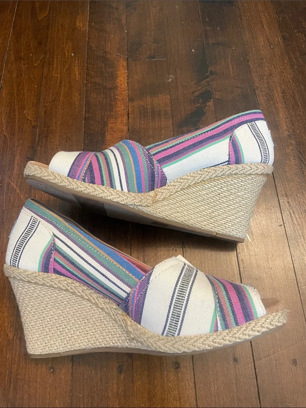 NWOT TOMS Striped Espadrille Wedges